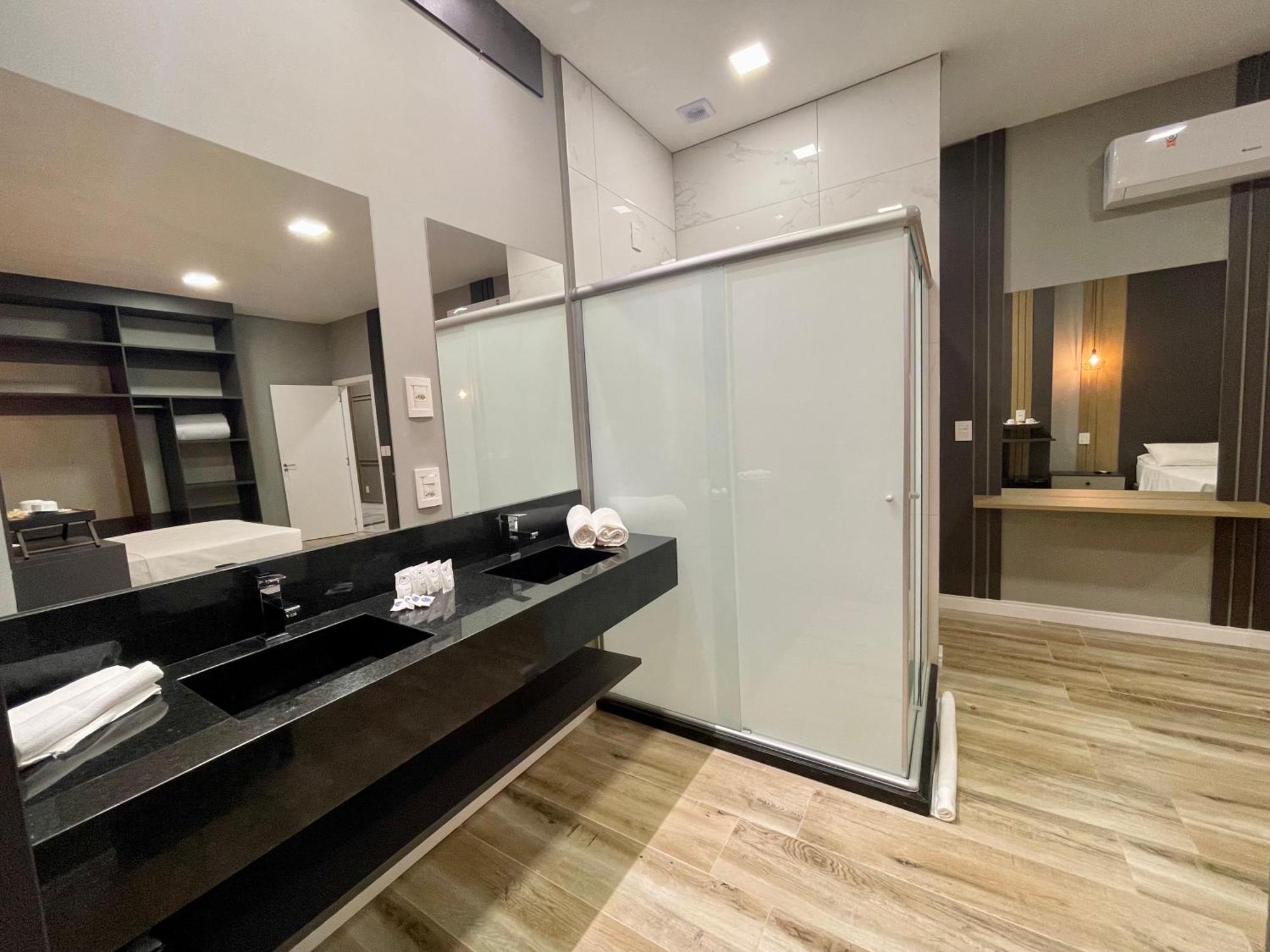 Eleganz Suites Exclusive Centro 그라마도 외부 사진